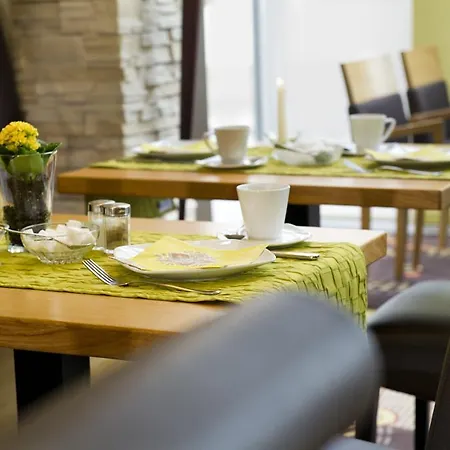 施多克酒店 3* 巴特拉尔